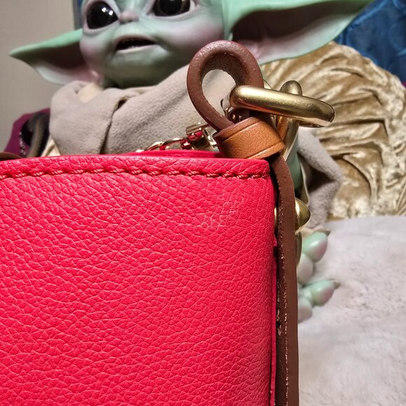 Dooney & Bourke Raleigh Small Roxy Leather shoulder Bag in Geranium & Wallet - Picture 4 of 16